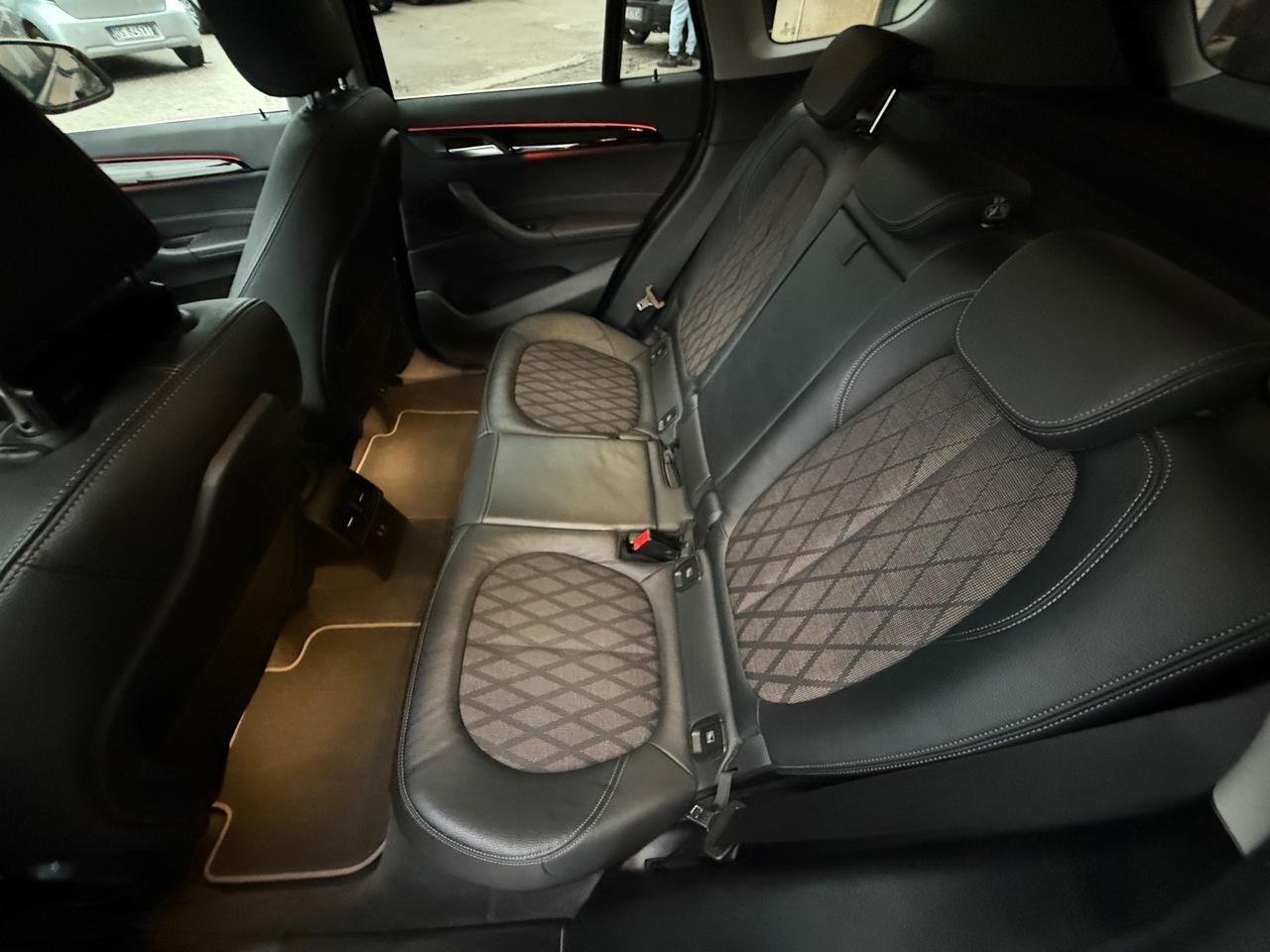 Bmw X1 sDrive 18d xLine Edition Essence