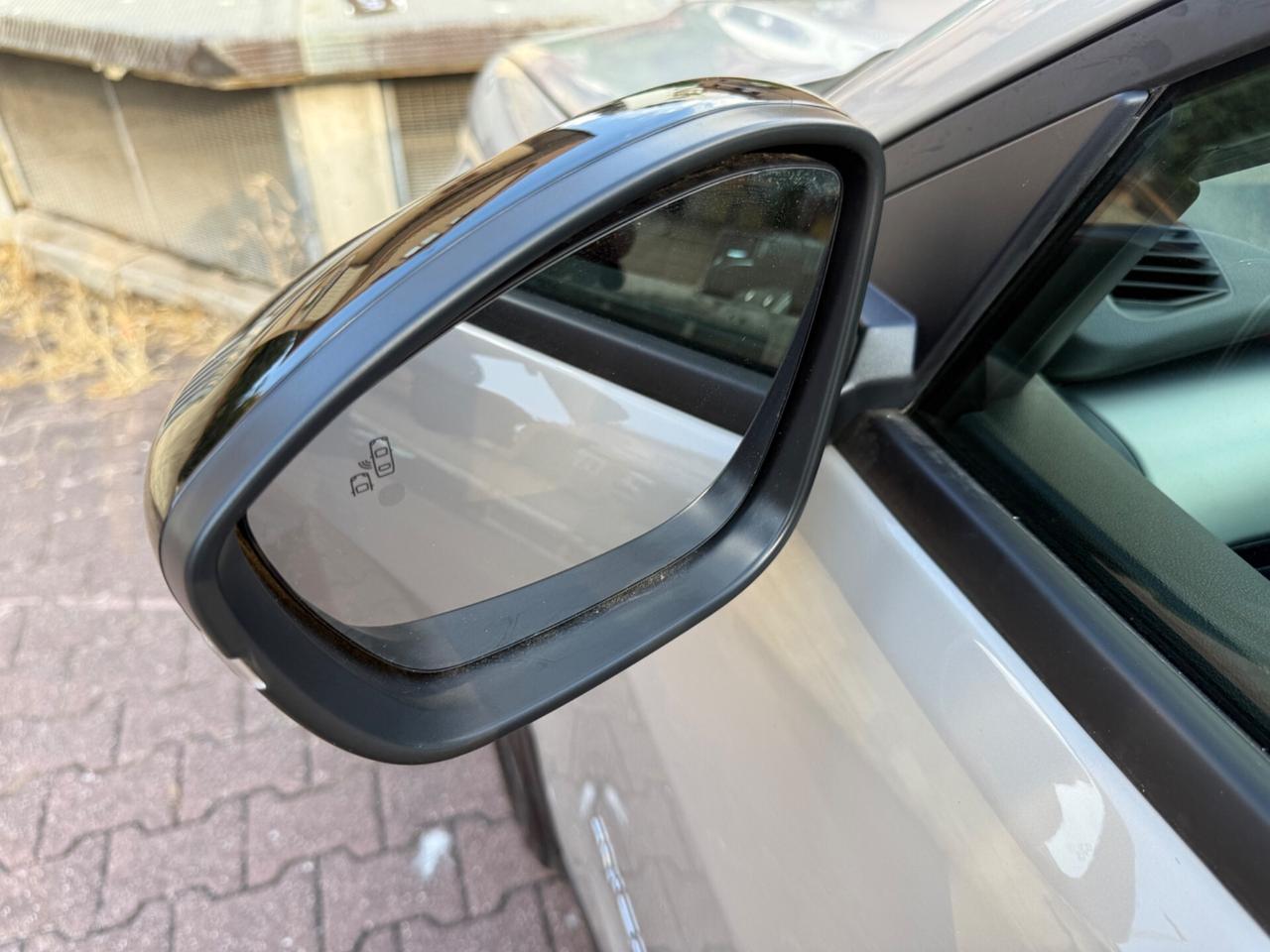 Jeep Avenger 1.2 Turbo e-Hybrid MHEV Summit