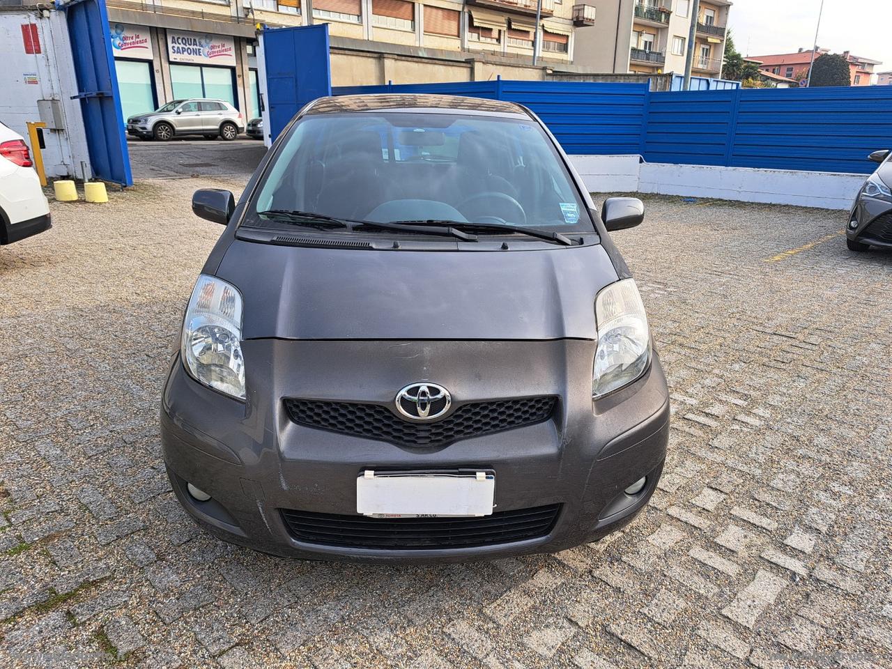 TOYOTA Yaris 1.4 D-4D 5p. Sol