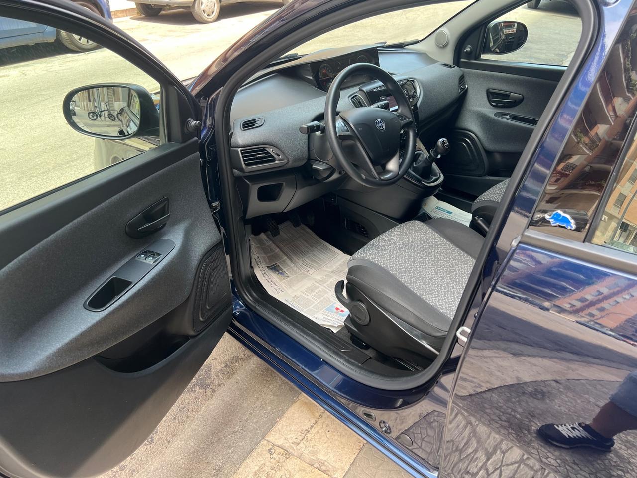 Lancia Ypsilon 1.2 69 CV 5 porte GPL Ecochic Elefantino Blu