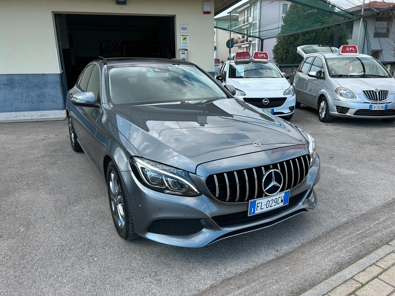 MERCEDES-BENZ C200d 136CV Executive - PANORAMA