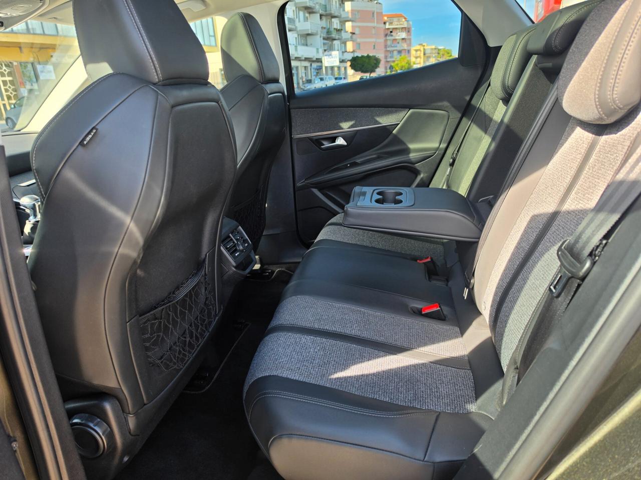 Peugeot 3008 BlueHDi 130 S&S GT Line Tetto Apribile