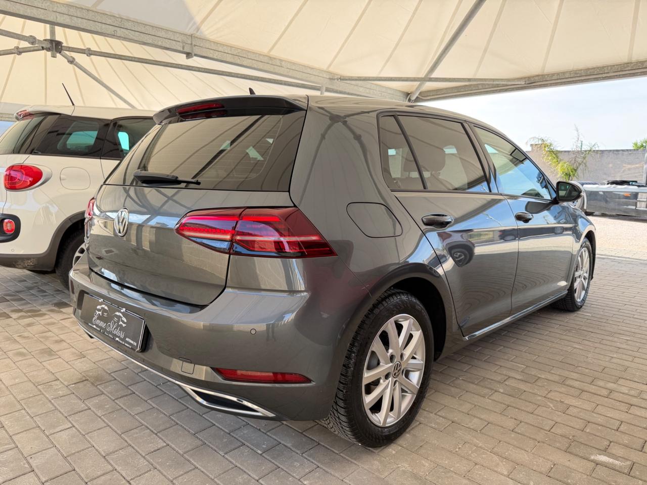 Volkswagen Golf 1.6 TDI 115 CV DSG COCKPIT