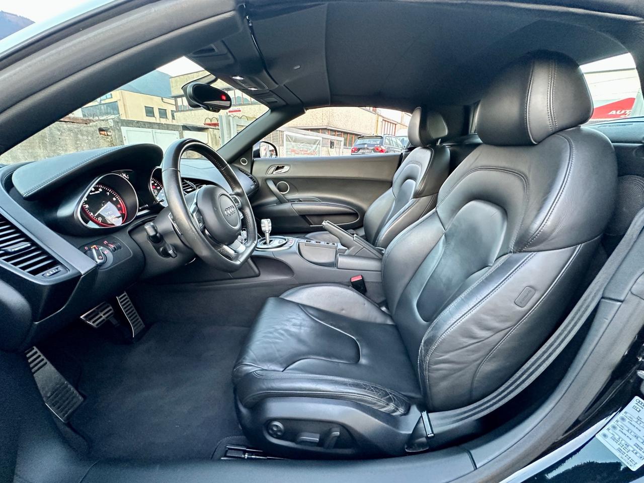 Audi R8 Spyder 5.2 V10 FSI quattro R tronic