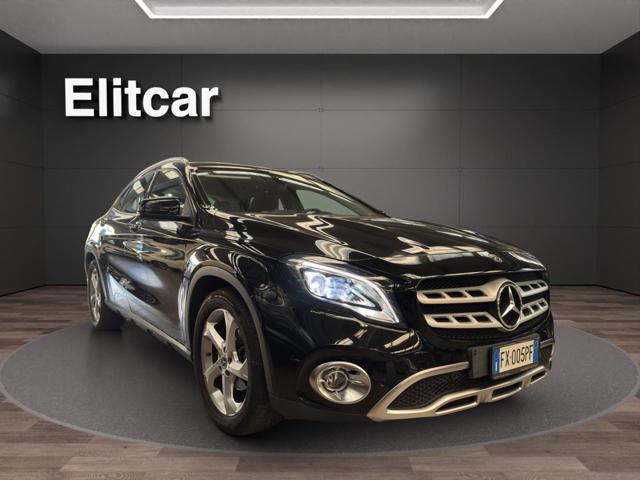 MERCEDES-BENZ GLA 180 Sport