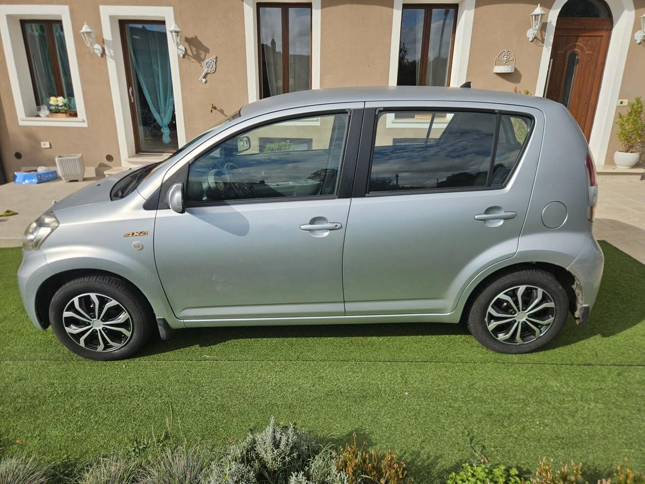 Daihatsu Sirion 1.3 Taka 4WD Green Powered