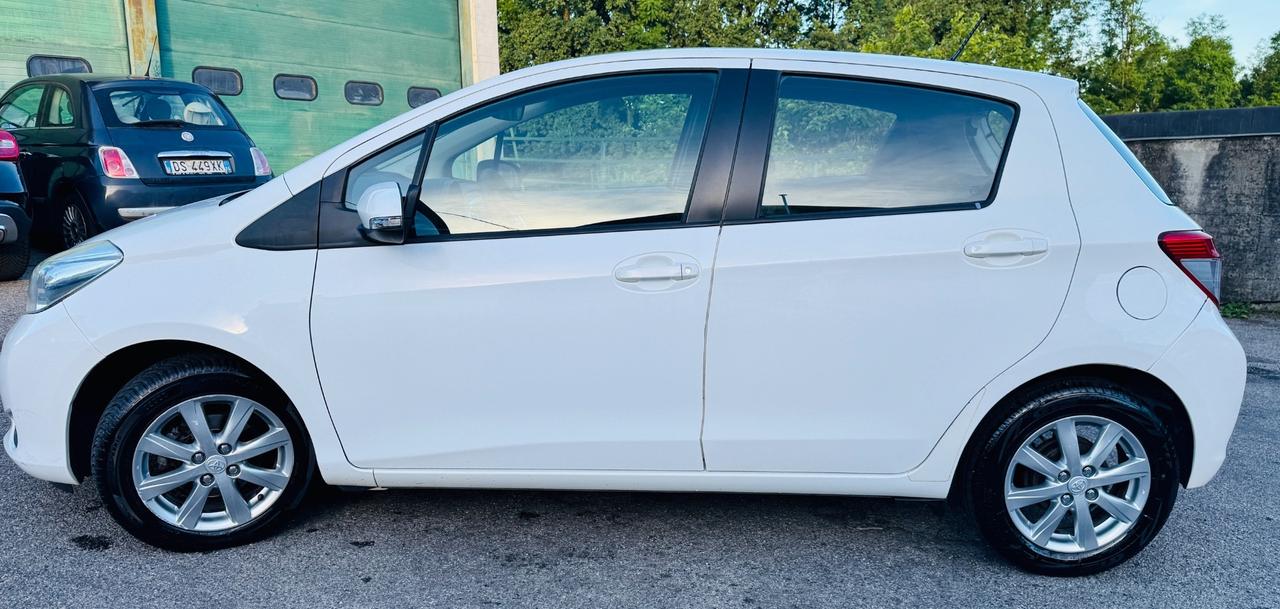 Toyota Yaris 1.0 5 porte Lounge OK NEOPATENTATI