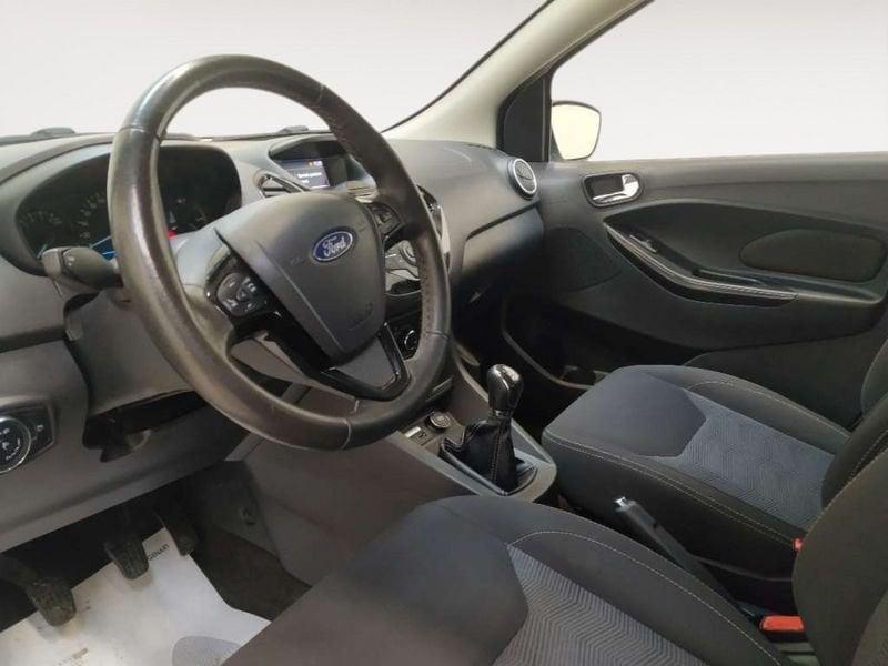 Ford Ka + 1.2 Black&White Black Body 85cv