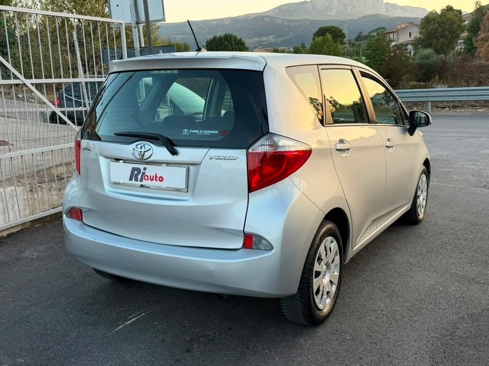 Toyota Verso-S 1.4D. 90 cv Active