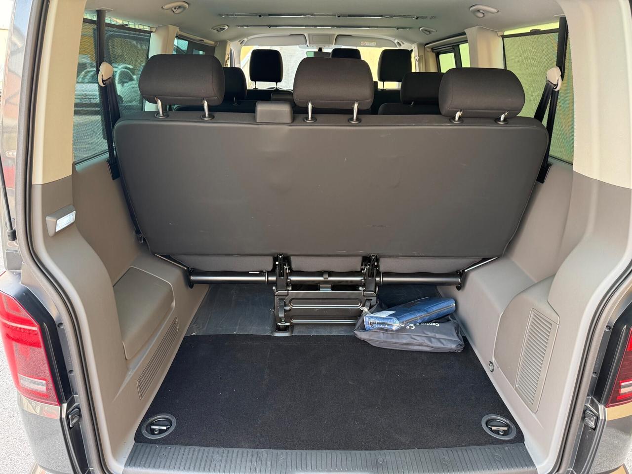 Volkswagen Caravelle 2.0 TDI 150CV DSG PC "NUOVO - 9 POSTI - 29000KM !!!"