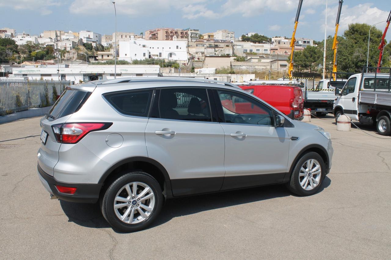 Ford Kuga 1.5 TDCI 120 CV S&S 2WD Powershift Titanium