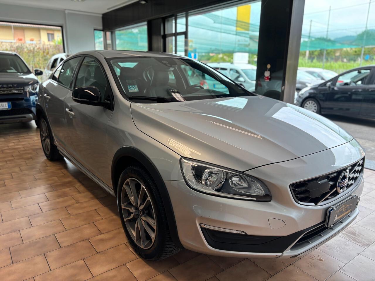 Volvo S60 Cross Country 2.0 d3 geartronic*TAGLIANDI CERTIFICATI VOLVO*