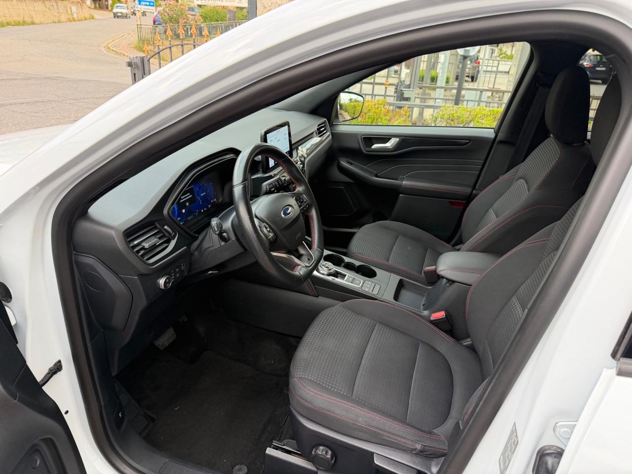 Ford Kuga 1.5 EcoBlue 120 CV aut. 2WD ST-Line