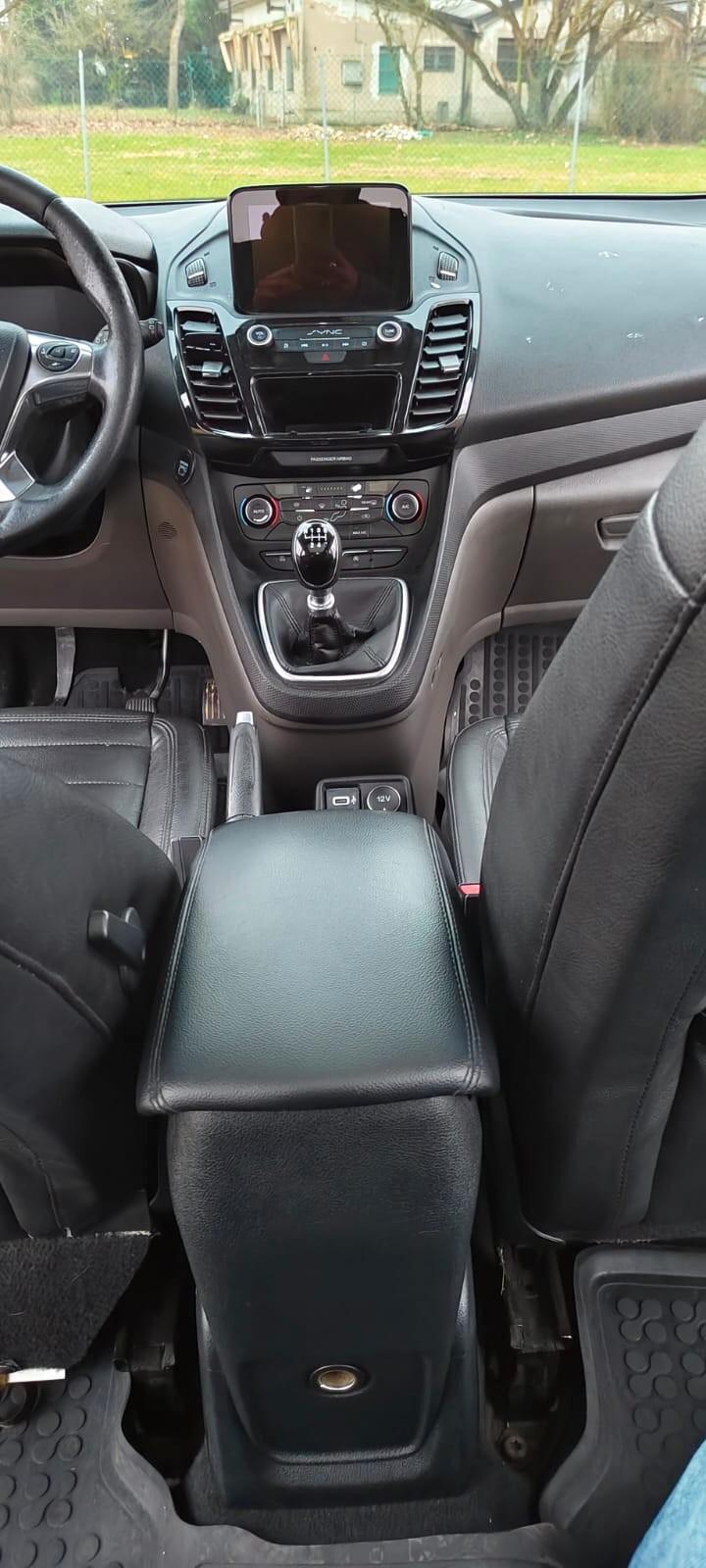 Ford Tourneo Connect Gran 1.5 TDCi 120 CV Plus