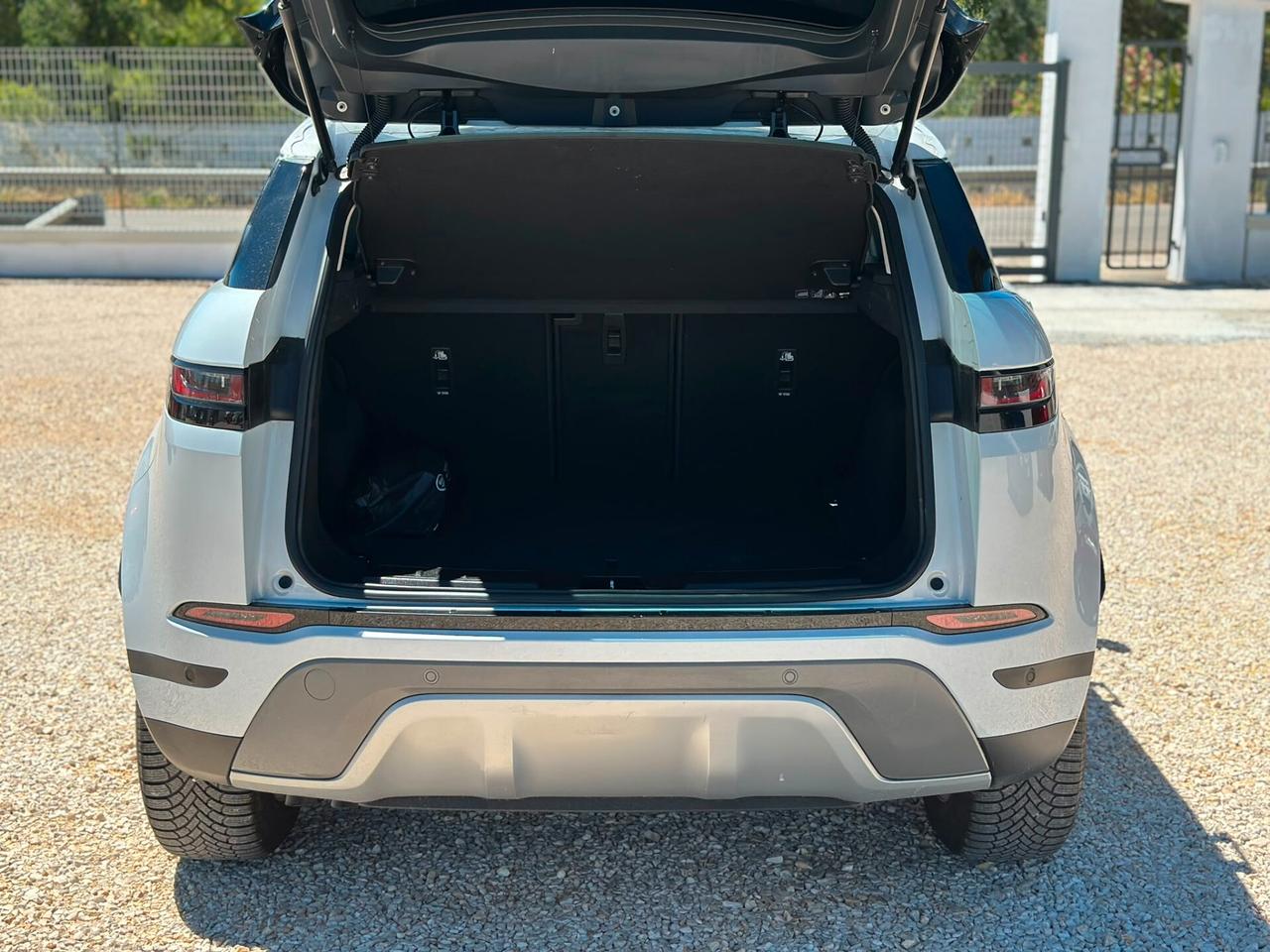 Land Rover Range Evoque 2.0D Auto R-Dynamic