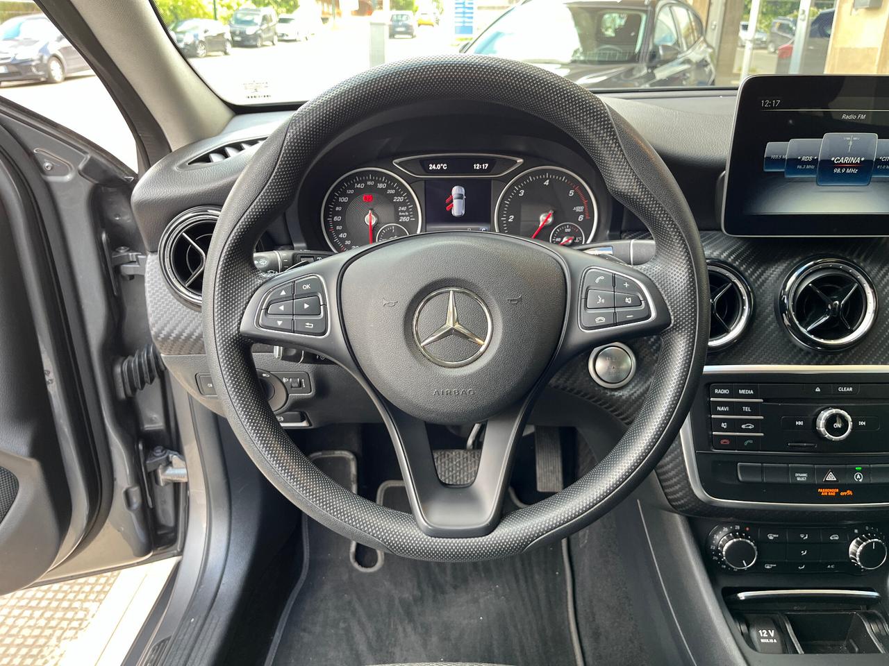 Mercedes-benz GLA 200 d Automatic Business