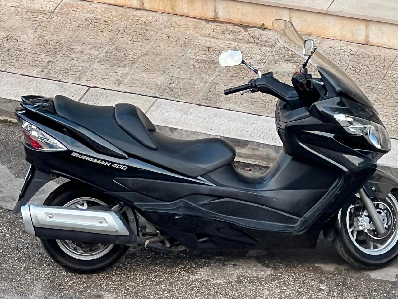 Suzuki Burgman 400