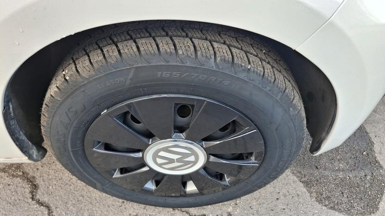 Volkswagen up! 1.0 5p. Benz km 54000