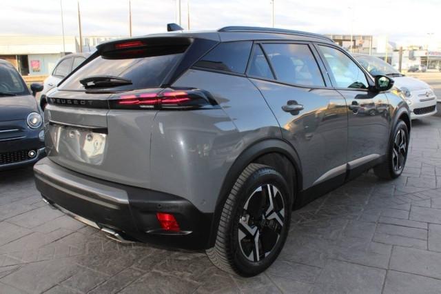 Peugeot 2008 1.2 Allure s&s 130cv eat8 con Navigatore e Carplay