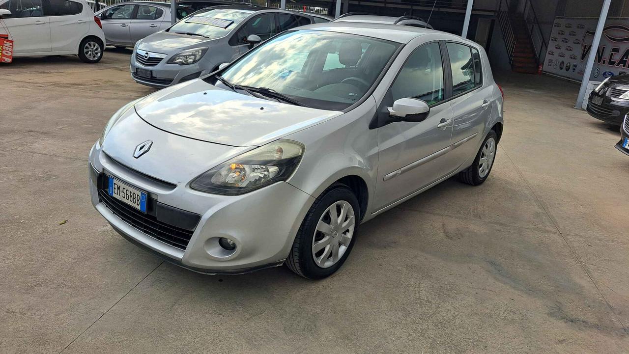 Renault Clio 1.2 16V 5 porte Dynamique