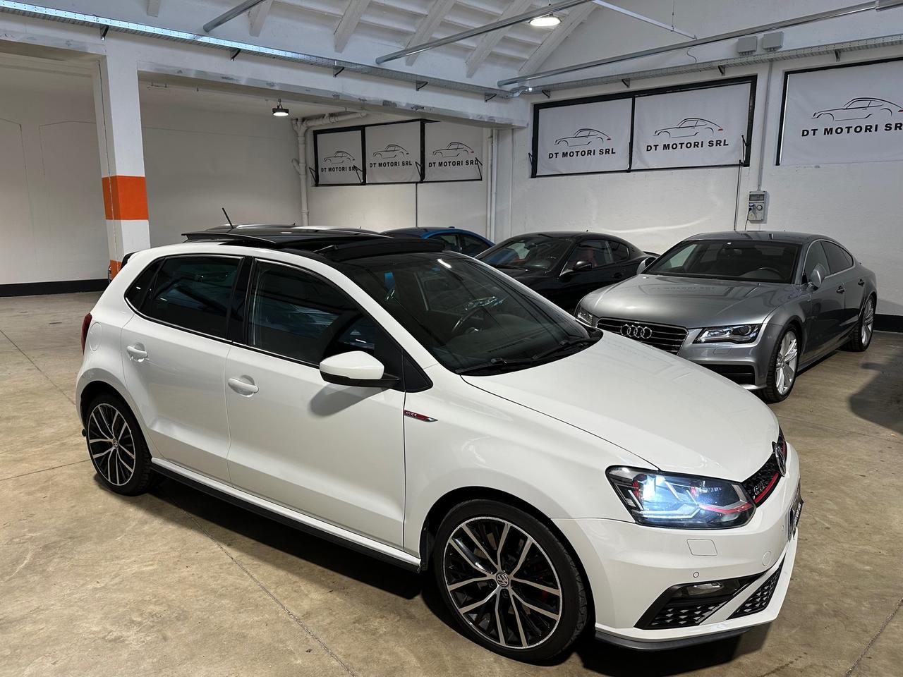 Volkswagen Polo GTI 5p 1.8 GTI DSG TETTO - CARPLAY - FULL LED