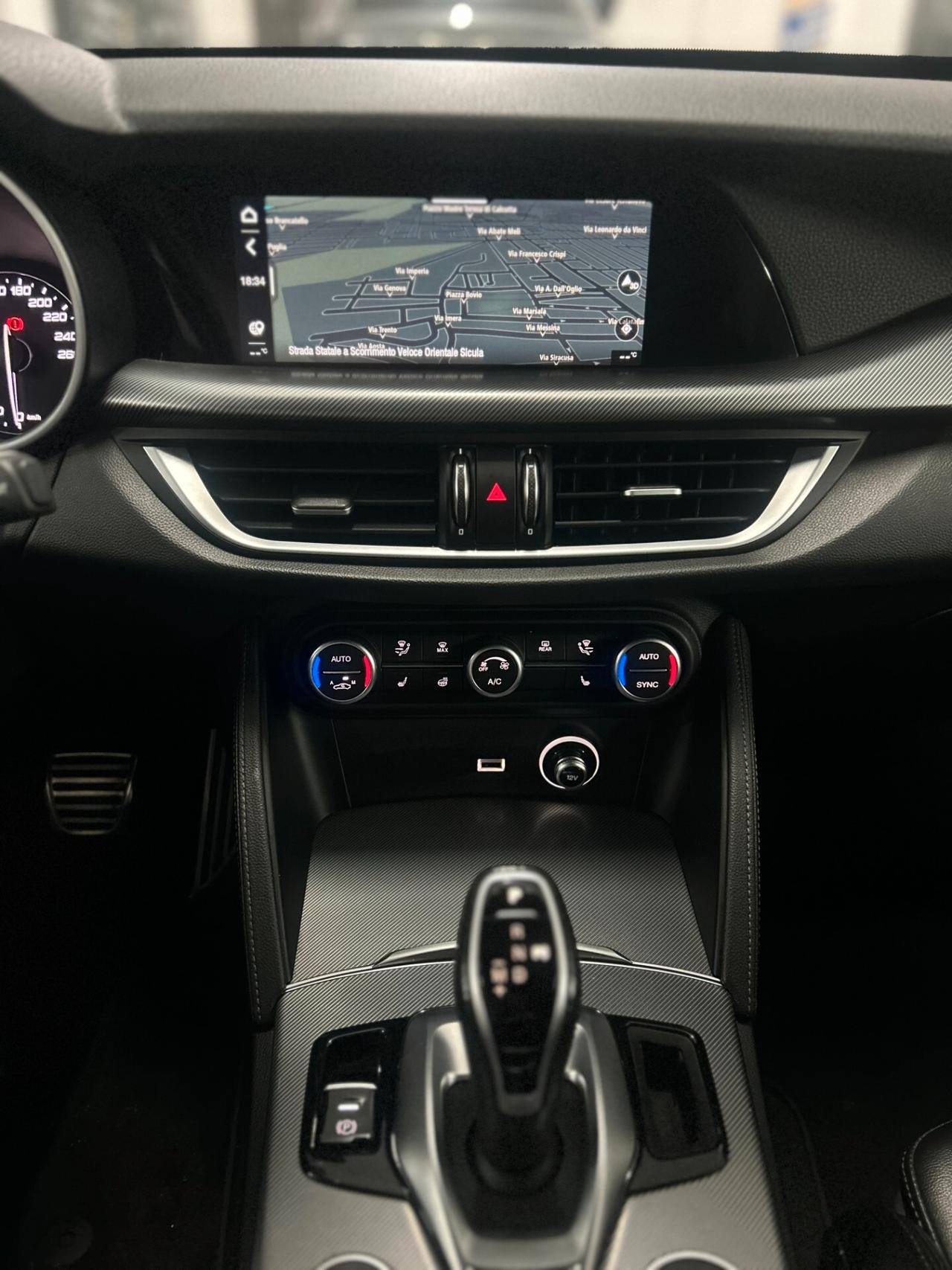 Alfa Romeo Stelvio 210 CV AT8 Q4 Veloce