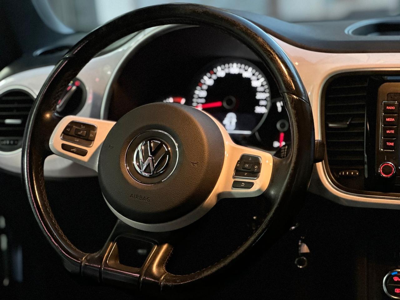 Volkswagen Maggiolino 1.6 TDI Design