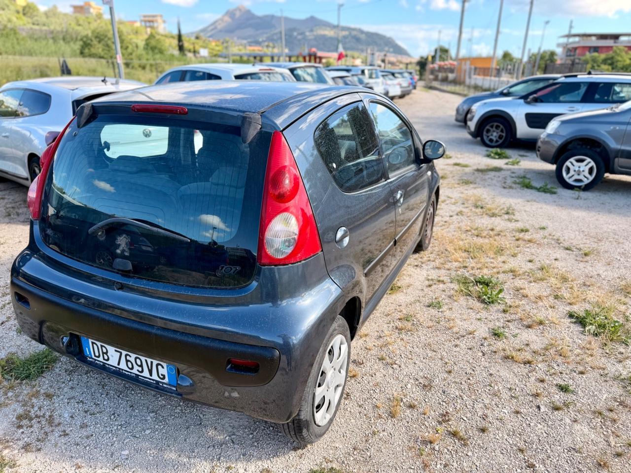 Peugeot 107 1.0 68CV 5p. Sweet Years