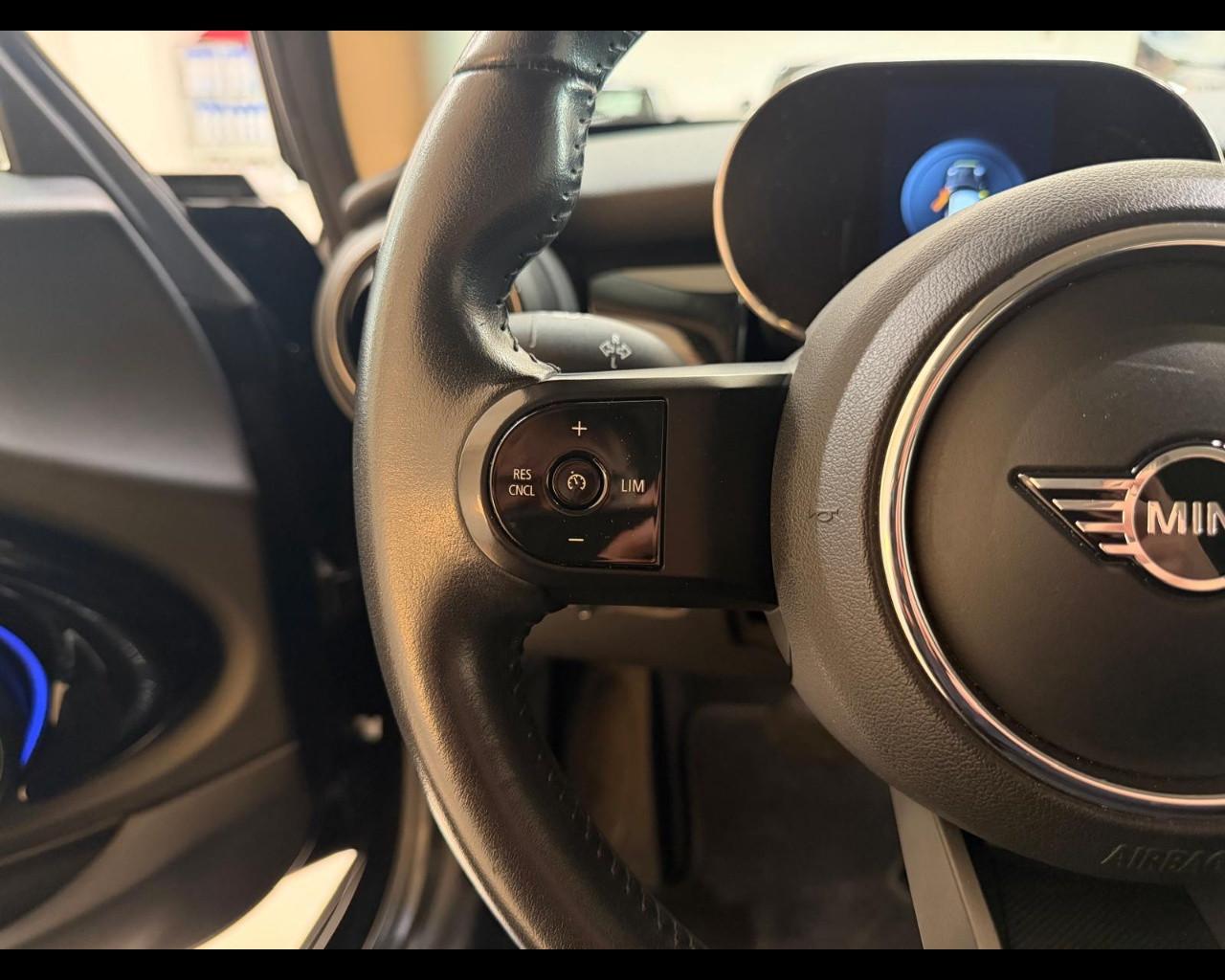 MINI Mini Full El. (F56) - Mini Cooper SE Essential