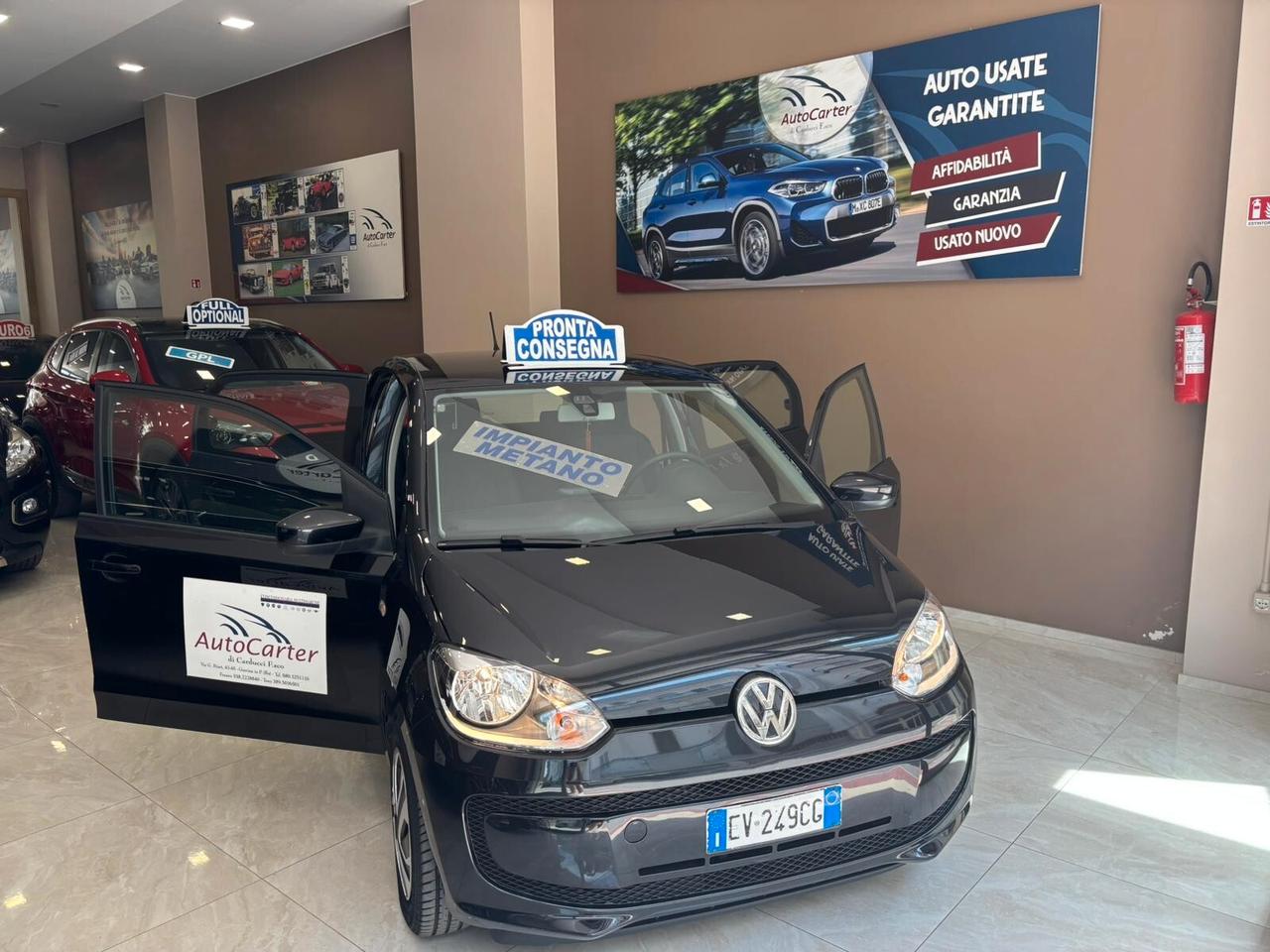 Volkswagen up! 1.0 METANO **64.000 KM ***