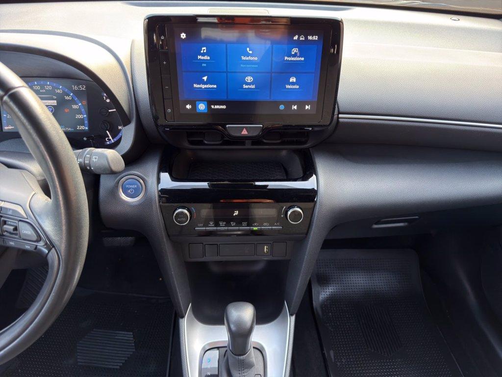 TOYOTA Yaris cross 1.5h active fwd 116cv e-cvt del 2021