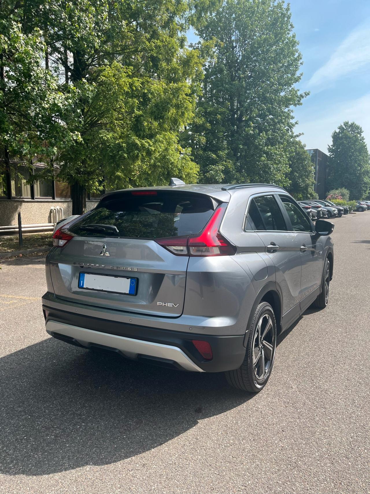 Mitsubishi Eclipse Cross ECLIPSE CROSS 2.4 PHEV INSTYLE SDA PACK 0 AUTO