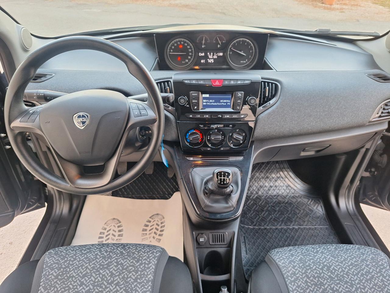 Lancia Ypsilon 1.0 Hybrid GOLD 2022