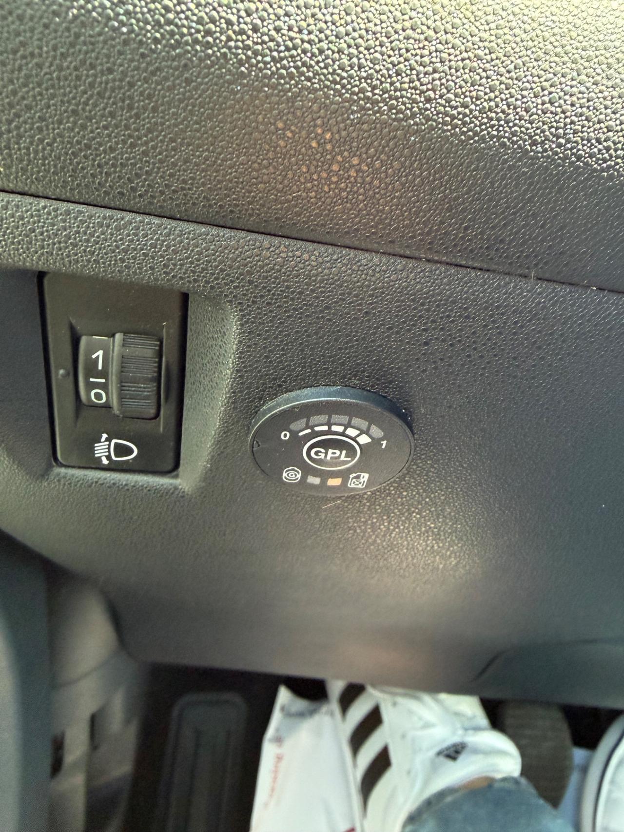 Citroen C3 Picasso 1.4 VTi 95 GPL airdream Seduction