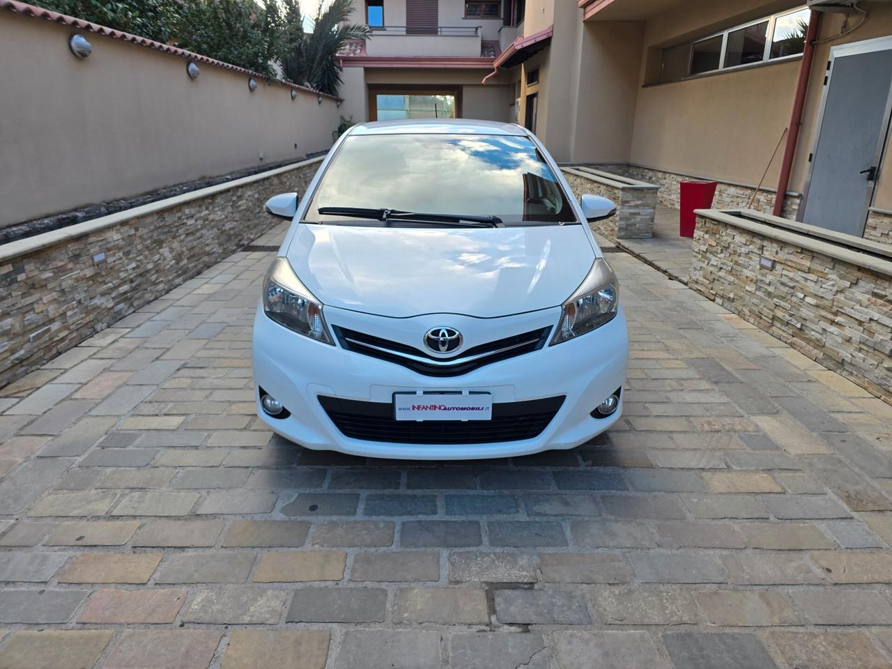 Toyota Yaris 1.0 70 cv Lounge