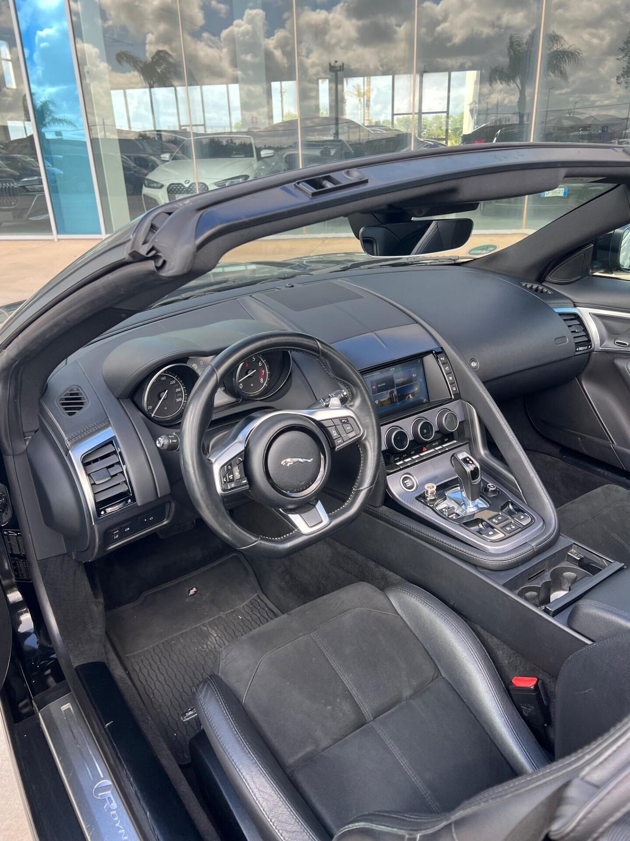 Jaguar F-Type 2.0 aut. Convertibile R-Dynamic - SUPER OFFERTA T.STOCK