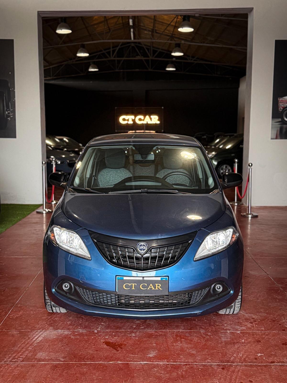 Lancia Ypsilon 1.0 FireFly 5 porte S&S Hybrid Alberta Ferretti