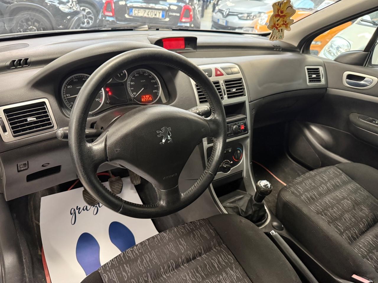 Peugeot 307 1.6 16V 5p. XR 109CV