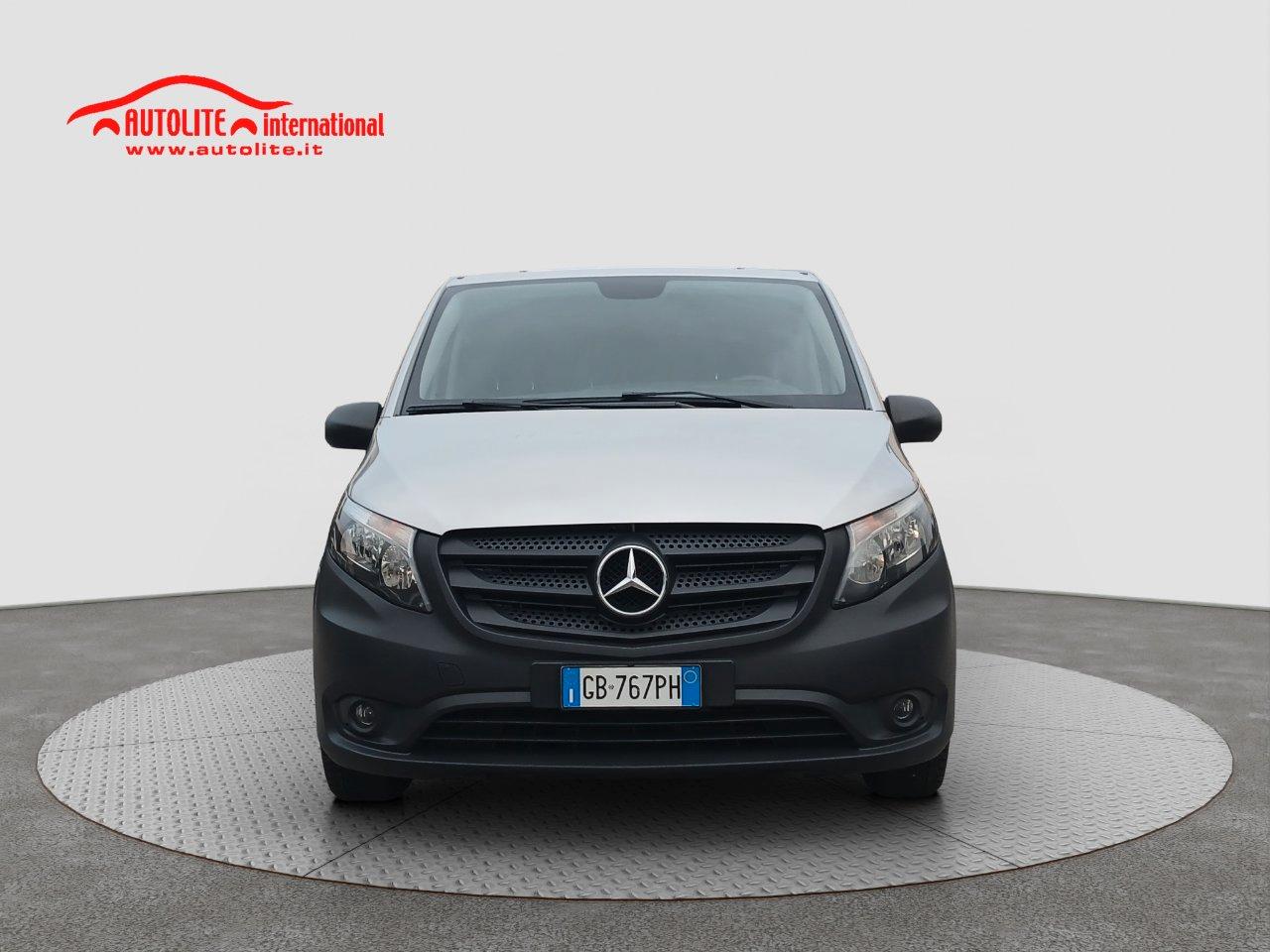MERCEDES Vito 114 cdi long E6