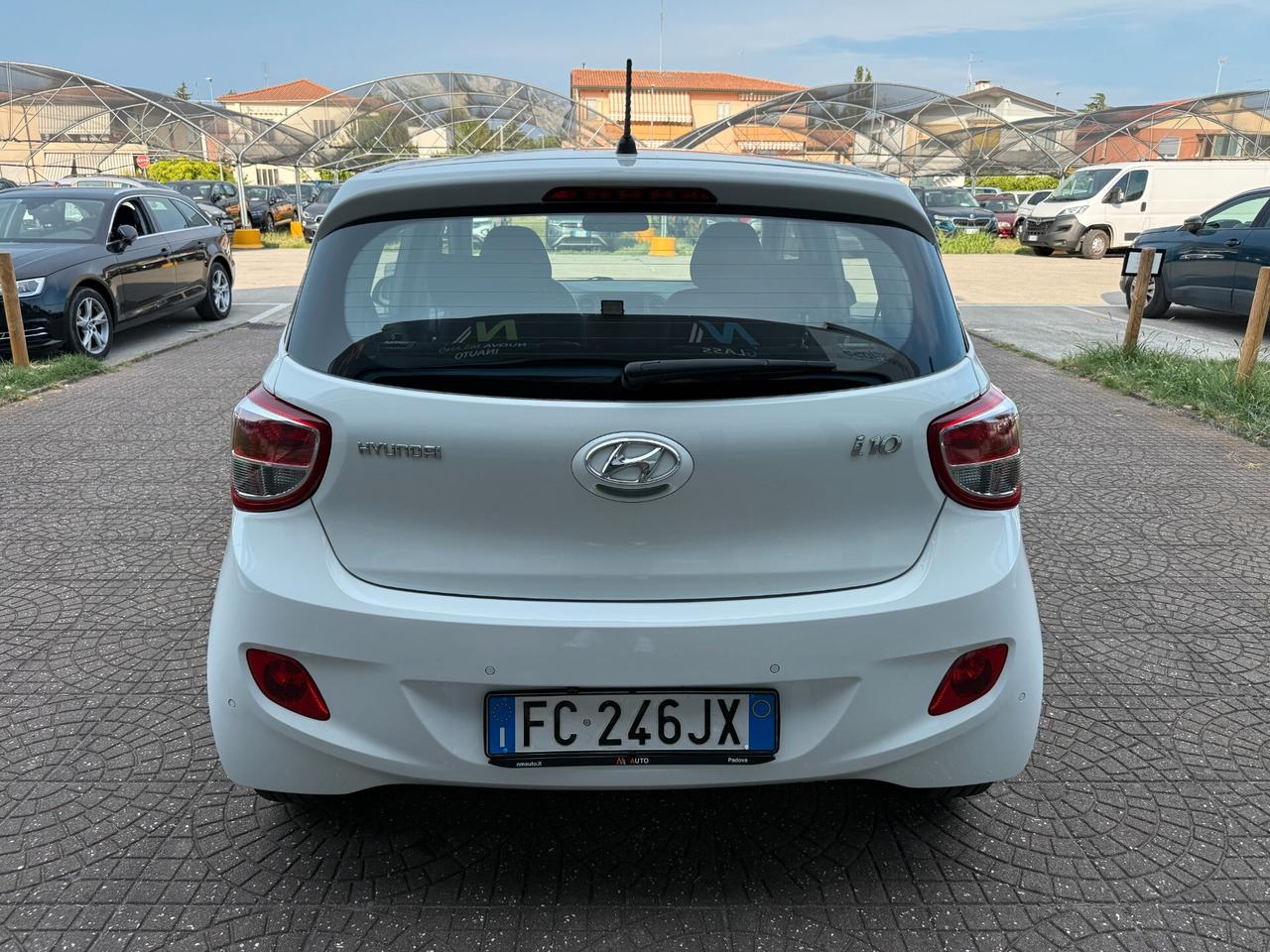 Hyundai i10 1.2 MPI Sound Edition A/T