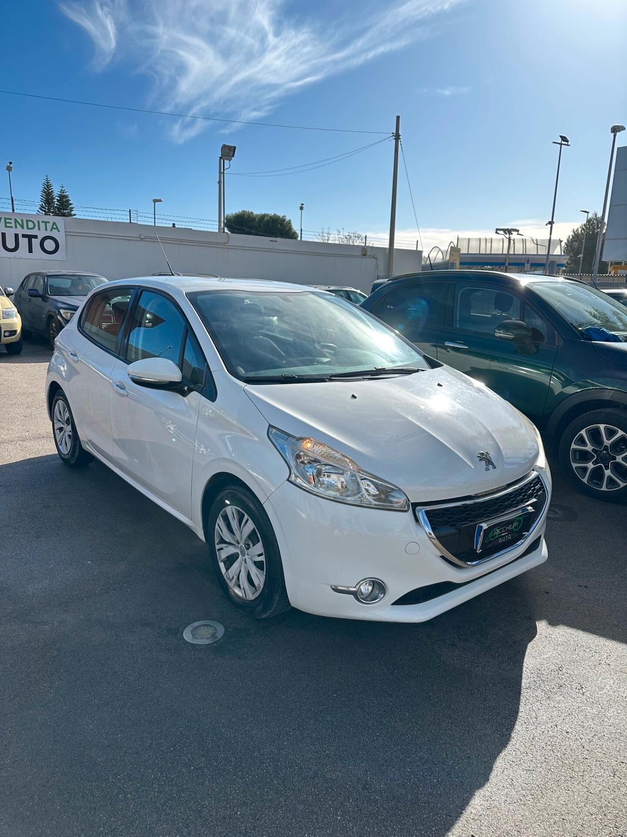 PEUGEOT 208 1.4 HDI DIESEL 2015 OK NEOPATENTATI