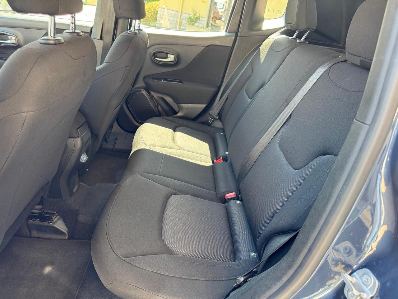 Jeep Renegade 1.6 Mjt DDCT 120 CV Business