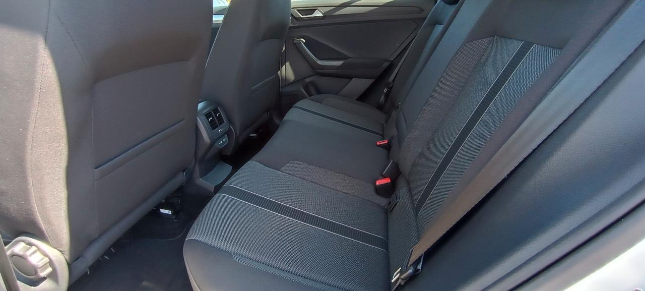 Volkswagen T-Roc 1.0 TSI EDITION PLUS