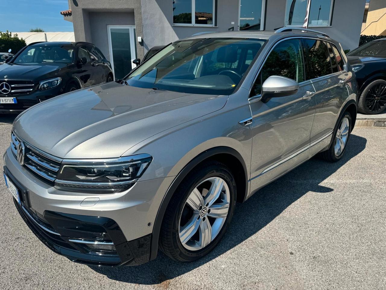 Volkswagen Tiguan 2.0 TDI SCR DSG 4MOTION Advanced BMT R-LINE