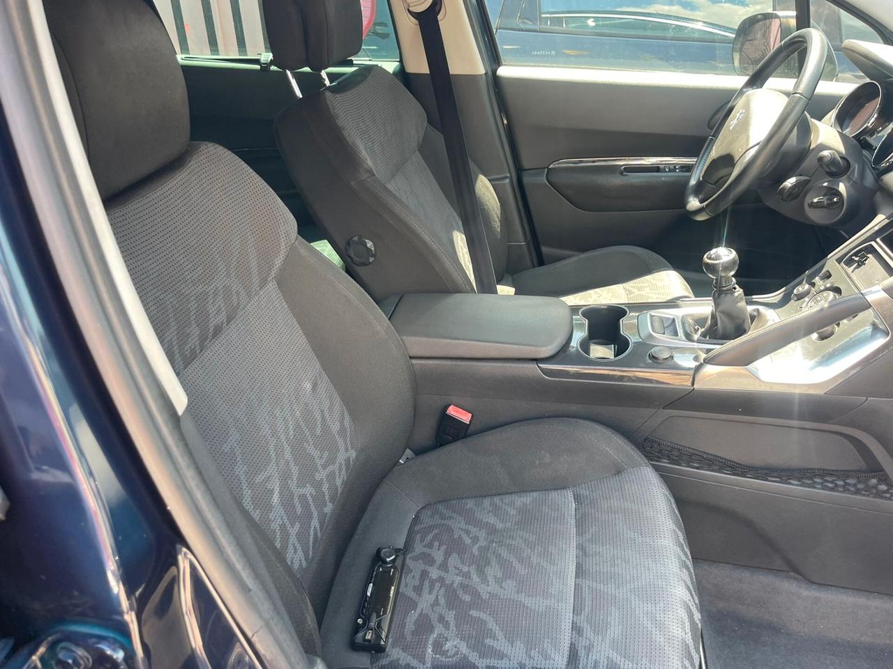 Peugeot 3008 2.0 HDi 150CV Outdoor