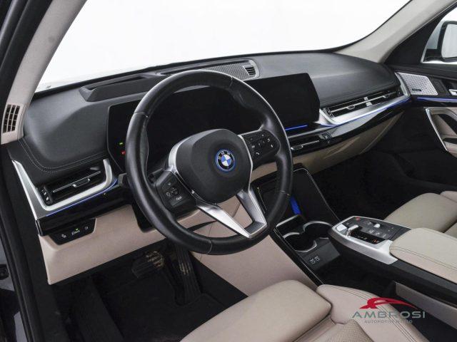 BMW iX1 xDrive30 xLine Comfort Travel package