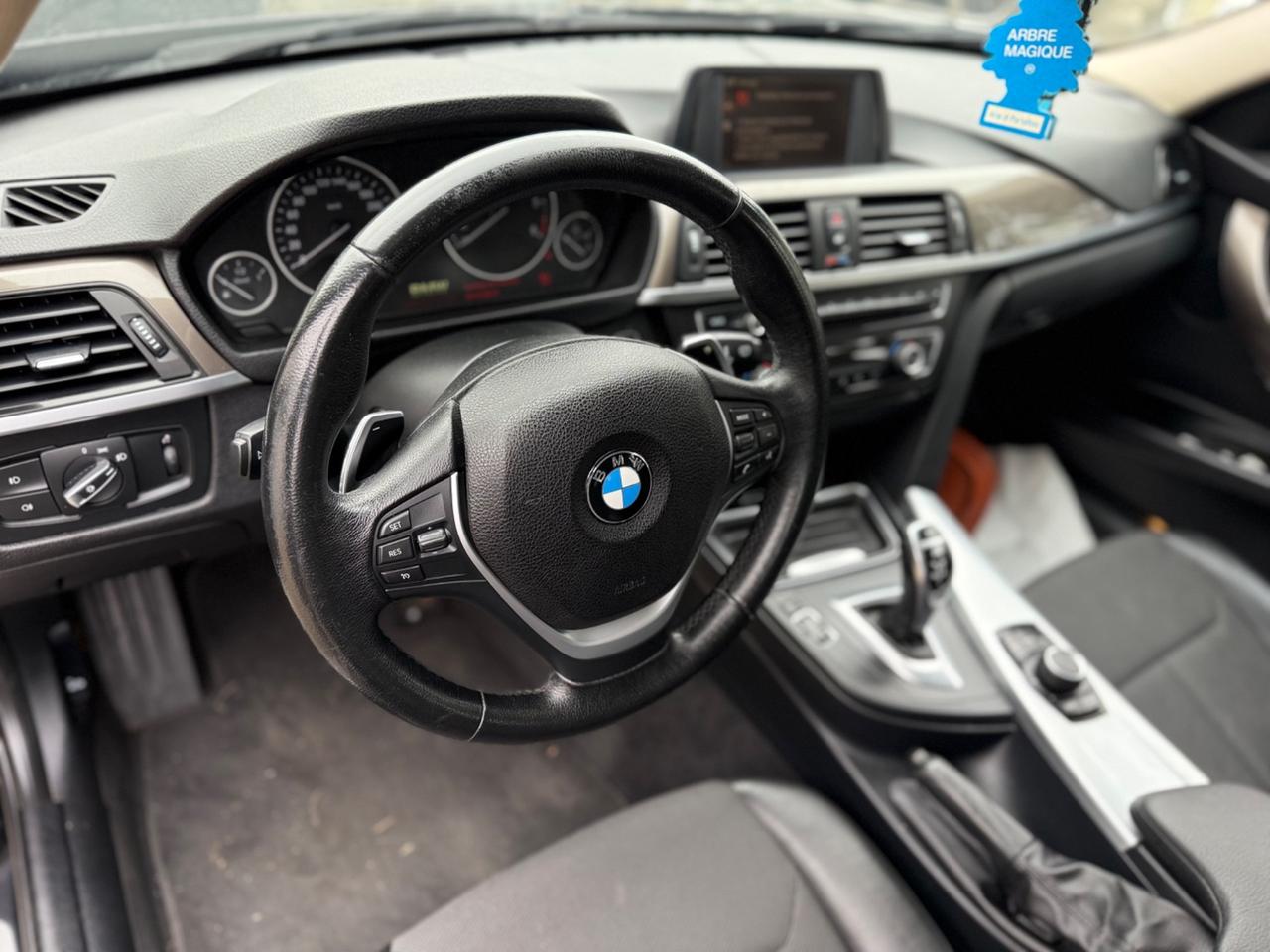 Bmw 320 320d Touring Modern