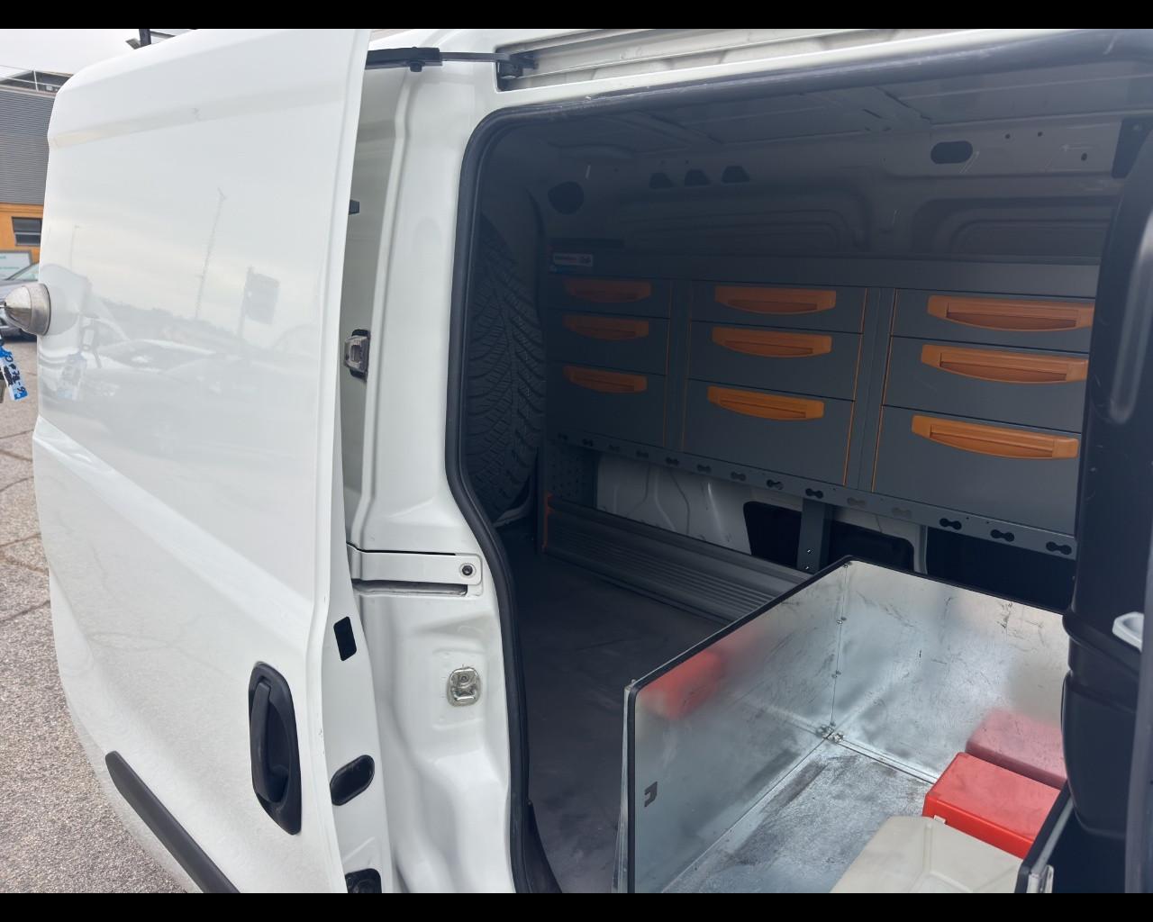 FIAT Doblò 3ª serie - Doblò 1.4 T-Jet Natural Power PL-TN Cargo Maxi Lamierato SX