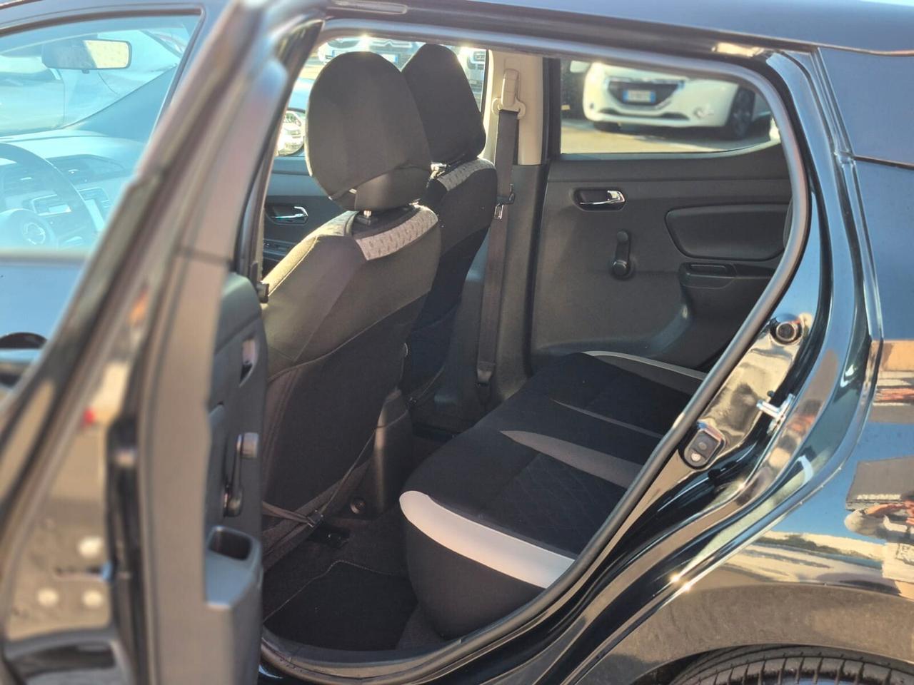 Nissan Micra 1.5 dCi 8V 5 porte N-Connecta