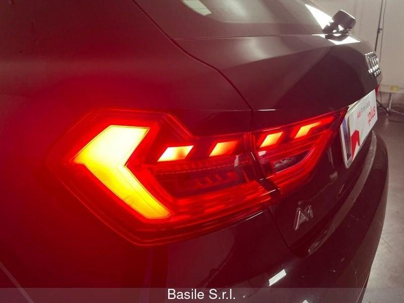 Audi A1 A1 allstreet 25 TFSI Admired